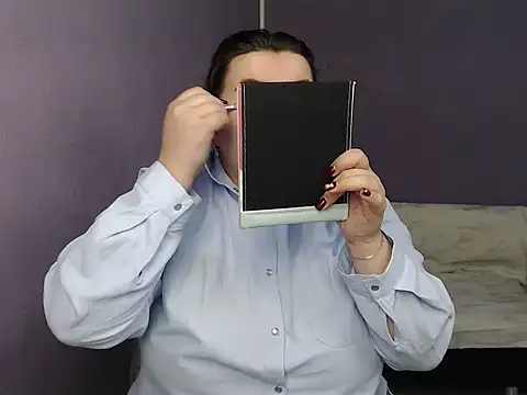 so shy online show from 10/10/25, 07:18