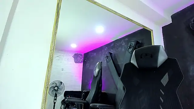 DarlingBDSM  online show from 10/21/25, 01:45