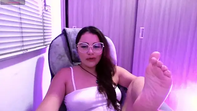 Snapshot of DarlingBDSM_ chatting on 05/31/26, 01:47 DarlingBDSM online show from 05/31/26, 01:47