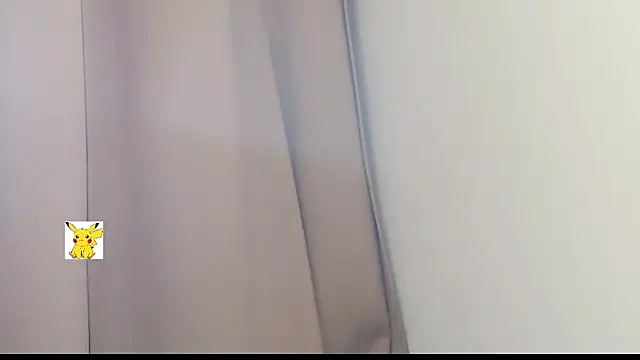 Snapshot of honey_skin chatting on 02/23/25, 04:07 honey skin online show from 02/23/25, 04:07