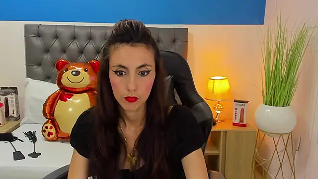 candy summer28 online show from 02/20/25, 07:30