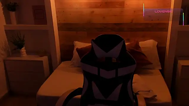 candy summer28 online show from 12/01/25, 07:30