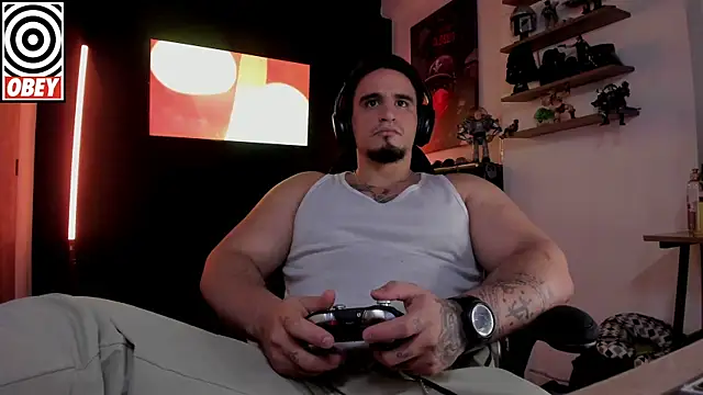 Snapshot of kingbear777 chatting on 11/05/25, 07:30 kingbear777 online show from 11/05/25, 07:30