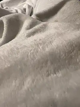 Snapshot of henes188 chatting on 01/05/25, 08:43 henes188 online show from 01/05/25, 08:43