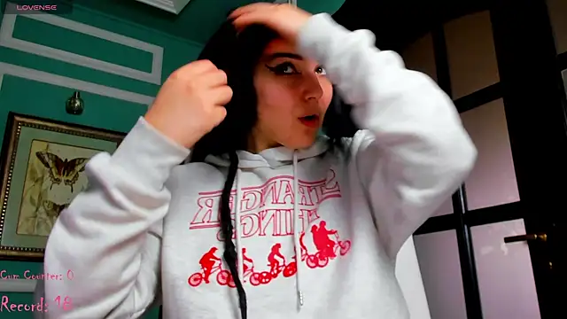 1Munique online show from 02/15/25, 01:16