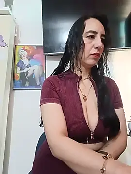 Snapshot of christine-x chatting on 06/10/26, 12:48 christine-x online show from 06/10/26, 12:48