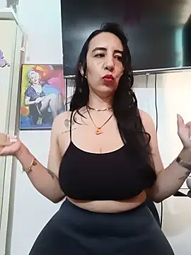Snapshot of christine-x chatting on 06/11/26, 12:47 christine-x online show from 06/11/26, 12:47