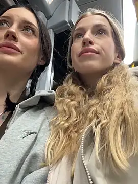 Snapshot of Melissa_crazy chatting on 11/08/25, 03:23 Melissa crazy online show from 11/08/25, 03:23