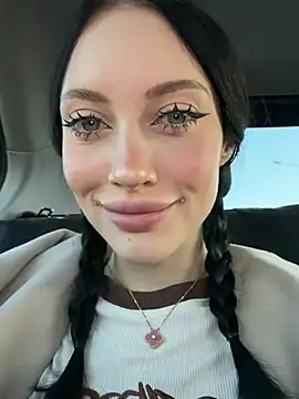 Melissa crazy online show from 04/08/26, 04:29