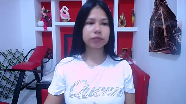 Letty Plugxo online show from 10/20/25, 12:27