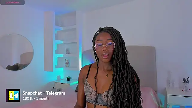 Snapshot of Ammy_xx chatting on 03/11/25, 07:14 Ammy xx online show from 03/11/25, 07:14