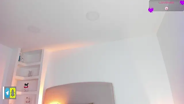 Snapshot of Ammy_xx chatting on 12/20/25, 07:43 Ammy xx online show from 12/20/25, 07:43