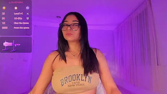 Snapshot of GenesisFernandez chatting on 12/05/24, 05:59 GenesisFernandez online show from 12/05/24, 05:59