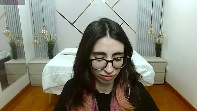 LenaRoses online show from 10/14/25, 08:31