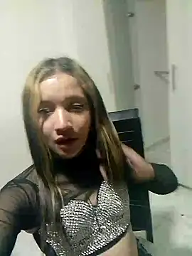 Snapshot of Valerii_Gil chatting on 02/18/25, 08:38 Valerii Gil online show from 02/18/25, 08:38