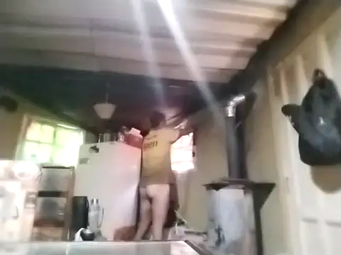 Snapshot of tinchomdq1 chatting on 11/22/25, 02:49 tinchomdq1 online show from 11/22/25, 02:49