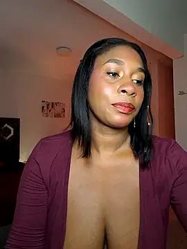 HanaThompson online show from 12/03/25, 05:22