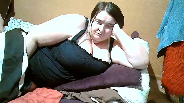 Snapshot of Liluboobs chatting on 02/17/25, 07:53 Liluboobs online show from 02/17/25, 07:53