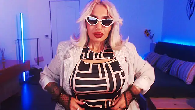 beauty chl0e online show from 12/07/24, 08:49