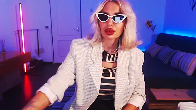 beauty chl0e online show from 12/08/24, 12:18