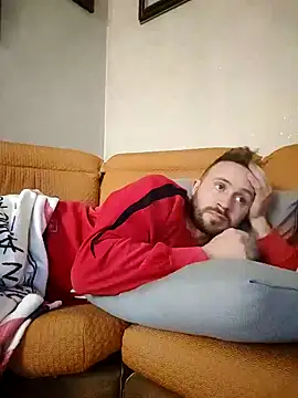 Snapshot of gilera250s chatting on 12/29/24, 03:57 gilera250s online show from 12/29/24, 03:57