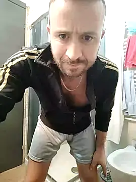 Snapshot of gilera250s chatting on 01/18/25, 08:10 gilera250s online show from 01/18/25, 08:10