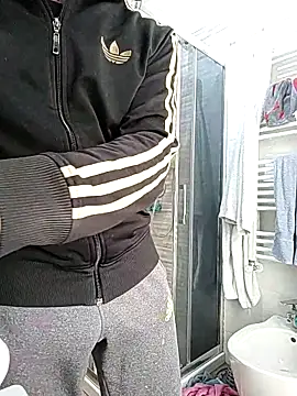 Snapshot of gilera250s chatting on 01/26/25, 08:57 gilera250s online show from 01/26/25, 08:57