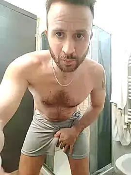 Snapshot of gilera250s chatting on 01/26/25, 09:18 gilera250s online show from 01/26/25, 09:18