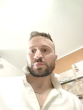 Snapshot of gilera250s chatting on 02/16/25, 02:32 gilera250s online show from 02/16/25, 02:32