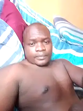 tonniii33 online show from 01/11/26, 03:50