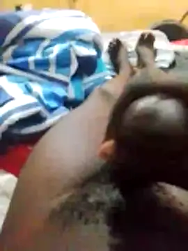 tonniii33 online show from 02/28/26, 04:13