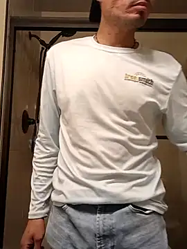 Snapshot of lRainbowBoy chatting on 11/06/25, 01:17 lRainbowBoy online show from 11/06/25, 01:17