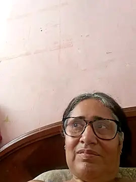  candi online show from 03/20/25, 04:31