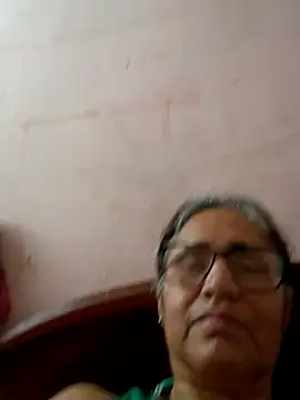  candi online show from 03/21/25, 11:12