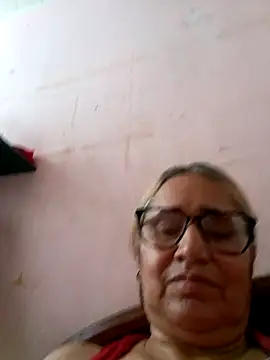  candi online show from 10/17/25, 02:08