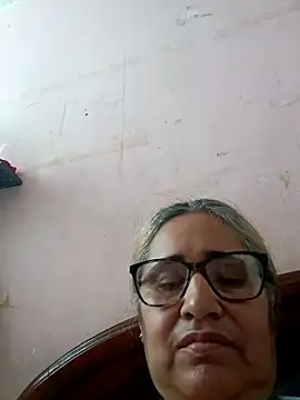  candi online show from 11/05/25, 01:11