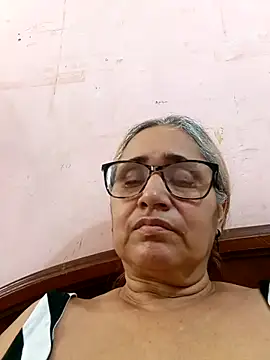  candi online show from 11/21/25, 03:22