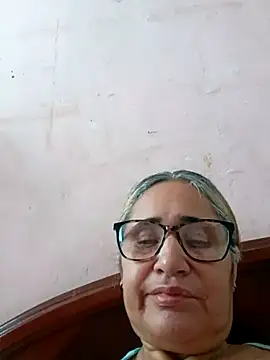  candi online show from 11/24/25, 02:28