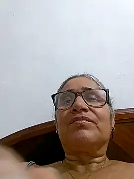  candi online show from 12/18/25, 01:44