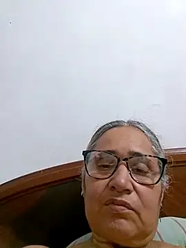  candi online show from 02/02/26, 03:16