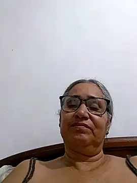  candi online show from 04/15/26, 03:57