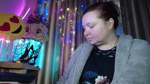 amorelara online show from 05/18/26, 09:59