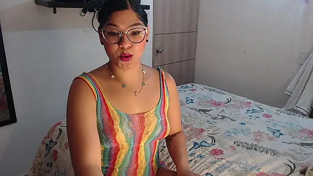 Snapshot of Prins_jazmin chatting on 10/15/25, 03:28 Prins jazmin online show from 10/15/25, 03:28
