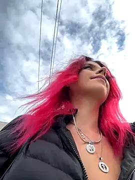 RiriRoseey online show from 10/18/25, 06:58