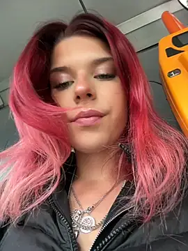 RiriRoseey online show from 11/17/25, 08:31