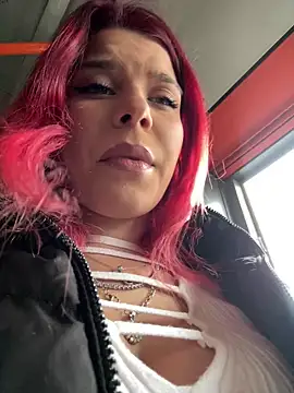 Snapshot of RiriRoseey chatting on 01/06/26, 09:13 RiriRoseey online show from 01/06/26, 09:13