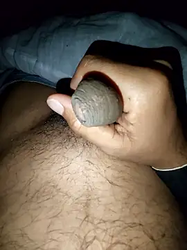 studboy1111 online show from 01/09/26, 08:43