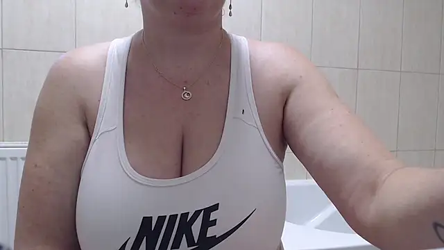 newamyy online show from 02/28/26, 06:25