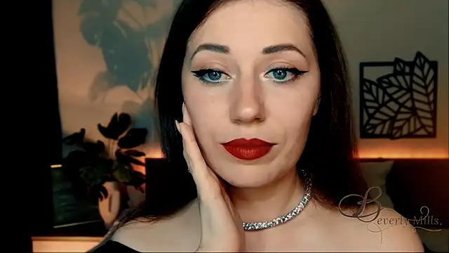 MissBeverlyMills online show from 12/12/24, 06:42