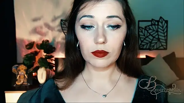 MissBeverlyMills online show from 02/08/25, 05:18